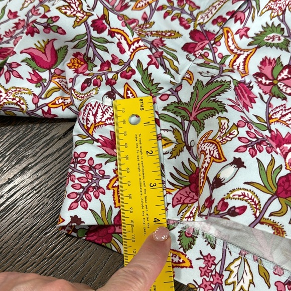 NWOT LOFT™️ Women's Size 0 'THE RIVIERA SHORT' Stretch Bright Floral Shorts - Picture 13 of 14